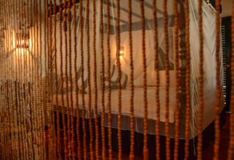 غرفة كلاسيكية مطلّة علي البحر, Villa Tissa Beach Resort