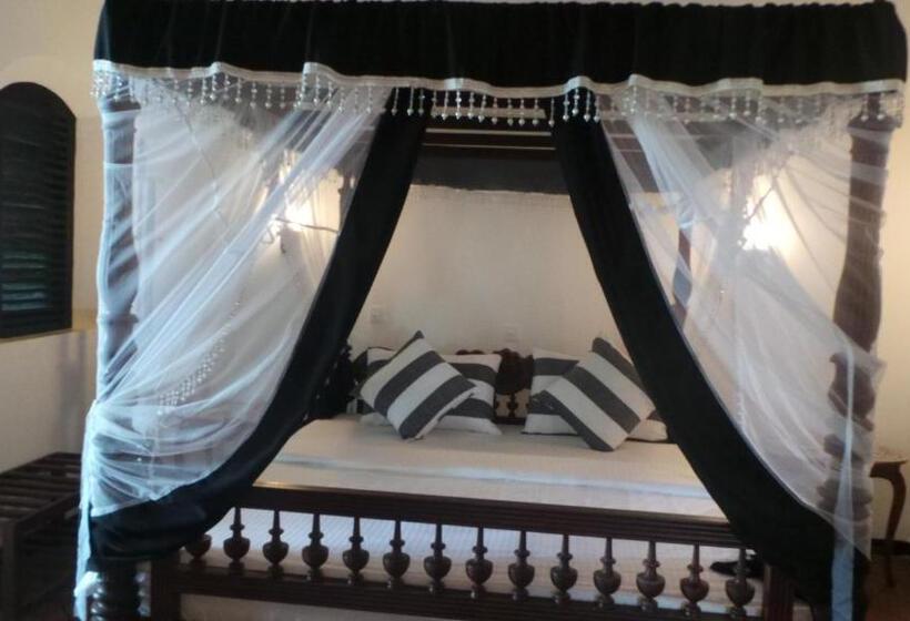 غرفة كلاسيكية مطلّة علي الحديقة, Villa Tissa Beach Resort