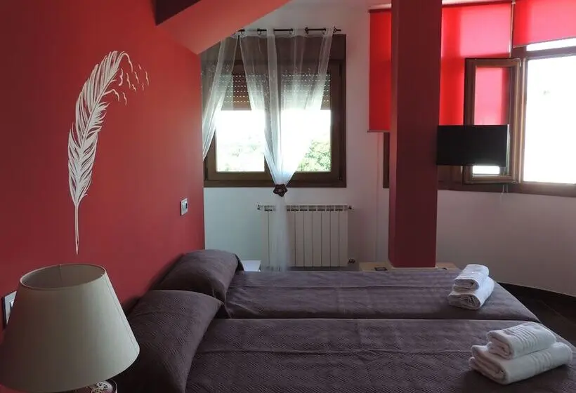 Standard Kolmen Hengen Huone Jaettu kylpyhuone, Zendoira   Hostel