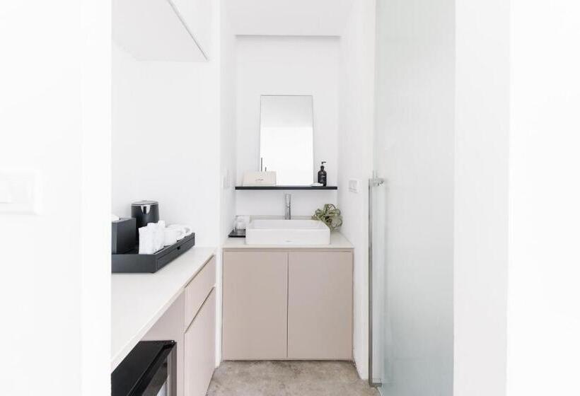 اتاق استاندارد, Lloyd S Inn Kuala Lumpur