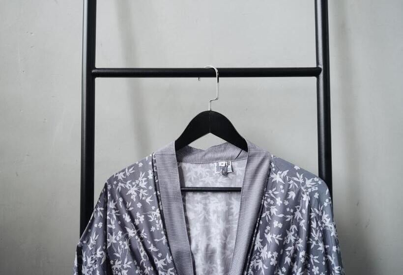 اتاق استاندارد با تخت بزرگ, Lloyd S Inn Kuala Lumpur