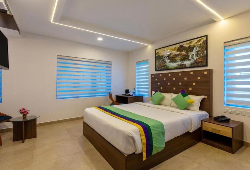 Quarto Estandar, Treebo Vsaffron Regency,punnamada Lake