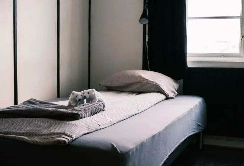 Standard Yhden Hengen Huone Jaettu Kylpyhuone, Gjestehuset 102