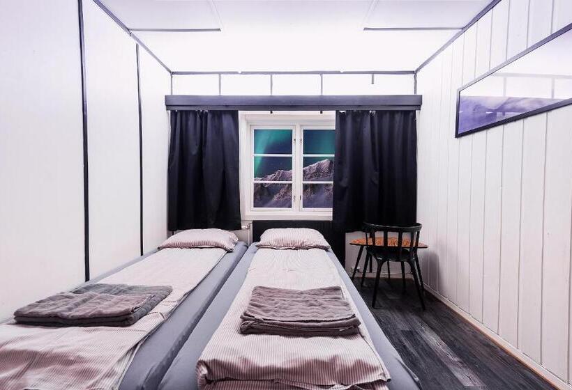 اتاق استاندارد با سرویس بهداشتی مشترک, Gjestehuset 102