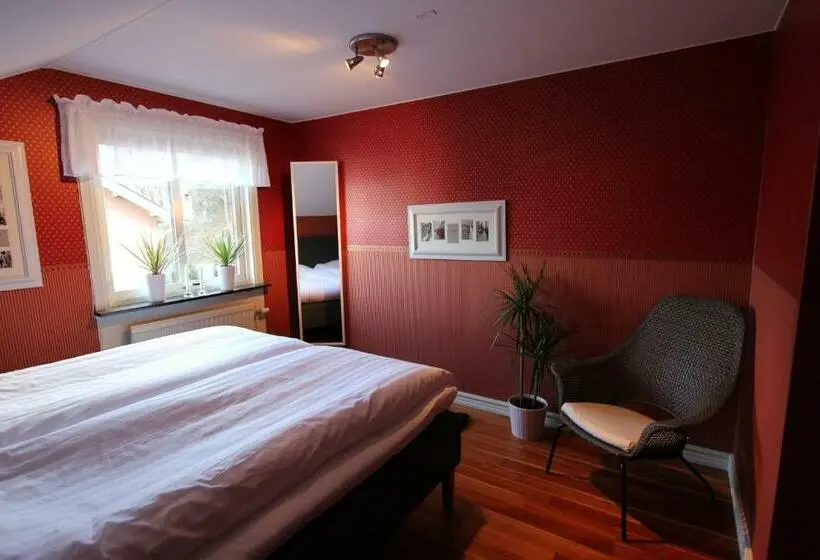 バス共有のスタンダードルーム, At Home Bed & Breakfast