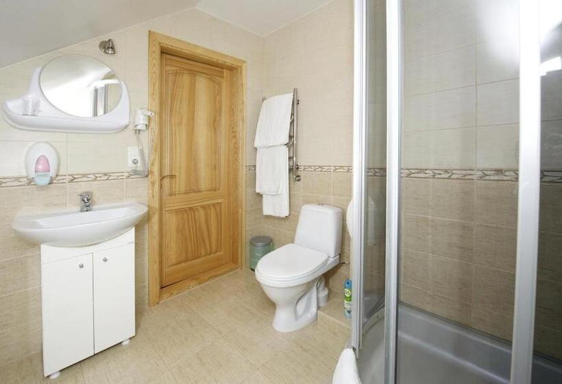 اتاق پنت هاوس, Senoji Palanga