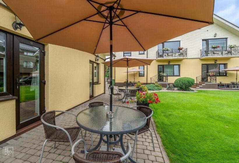 آپارتمان 1 خوابه با تراس, Senoji Palanga