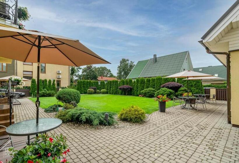 آپارتمان 1 خوابه با تراس, Senoji Palanga