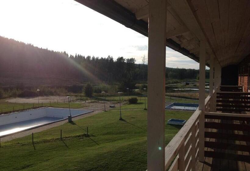 غرفة عائلية مطلّة علي الجبل, Bollegården B&b