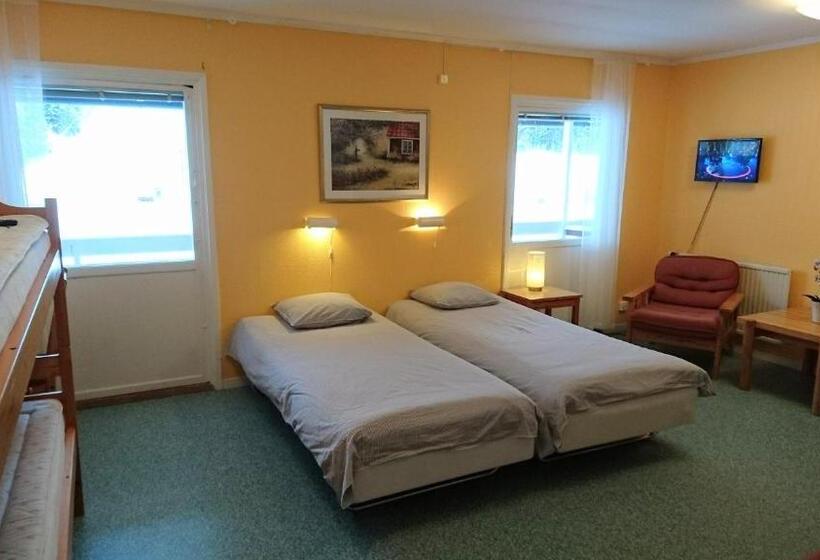 غرفة عائلية مطلّة علي الجبل, Bollegården B&b