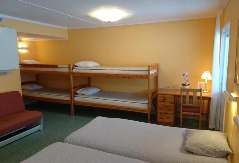 غرفة عائلية مطلّة علي الجبل, Bollegården B&b