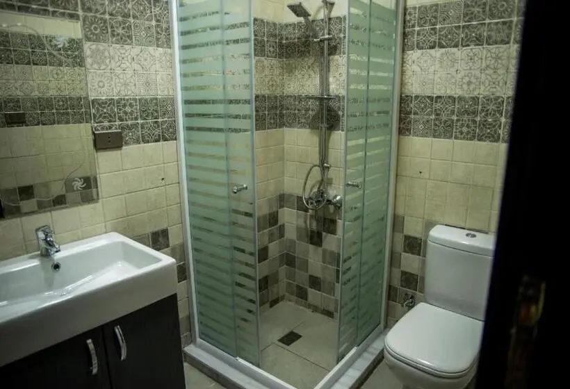 اتاق پریمیوم چهارنفره, Egyptian Night Hostel