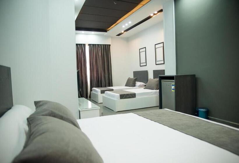 اتاق پریمیوم چهارنفره, Egyptian Night Hostel