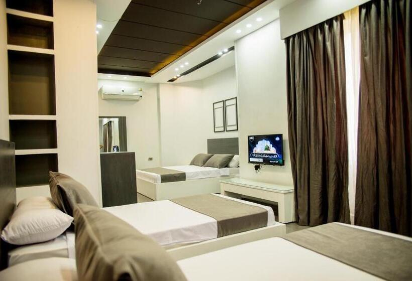 اتاق پریمیوم چهارنفره, Egyptian Night Hostel