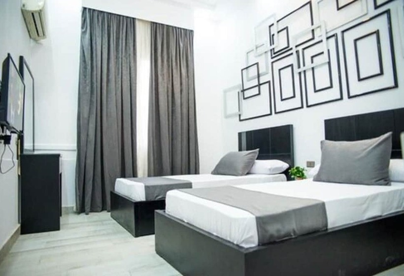 اتاق استاندارد سه نفره, Egyptian Night Hostel