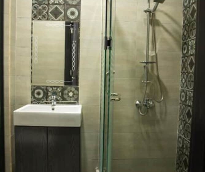 اتاق استاندارد سه نفره, Egyptian Night Hostel