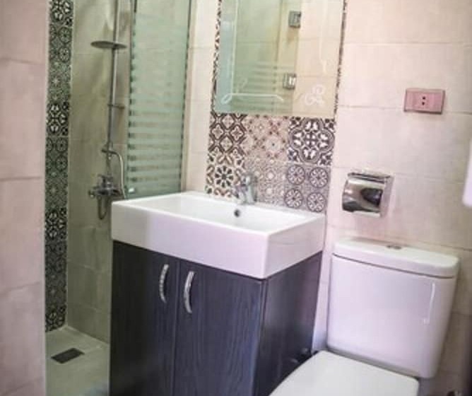 اتاق استاندارد سه نفره, Egyptian Night Hostel