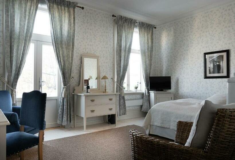 Номер Стандарт с Балконом, Grand Hotel Marstrand