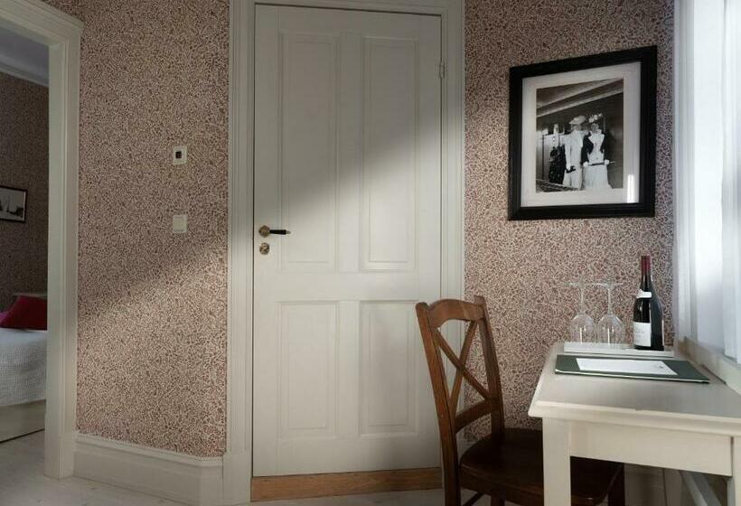 Номер Стандарт с Балконом, Grand Hotel Marstrand