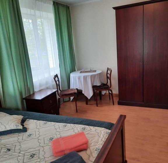 اتاق لوکس, Duets