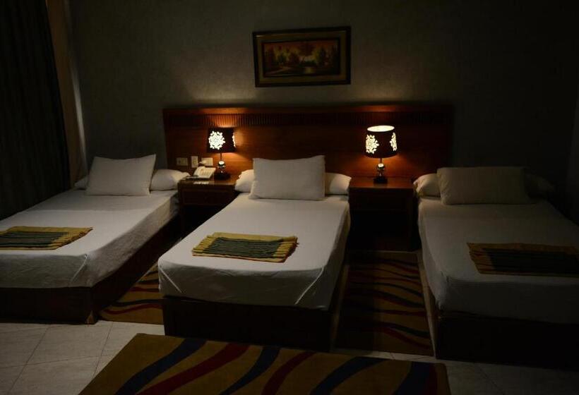 اتاق استاندارد سه نفره, Jewel Glorious