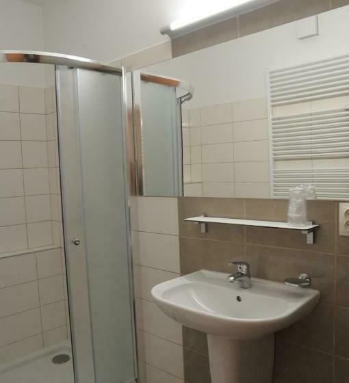 חדר סטנדרט, Kaskada