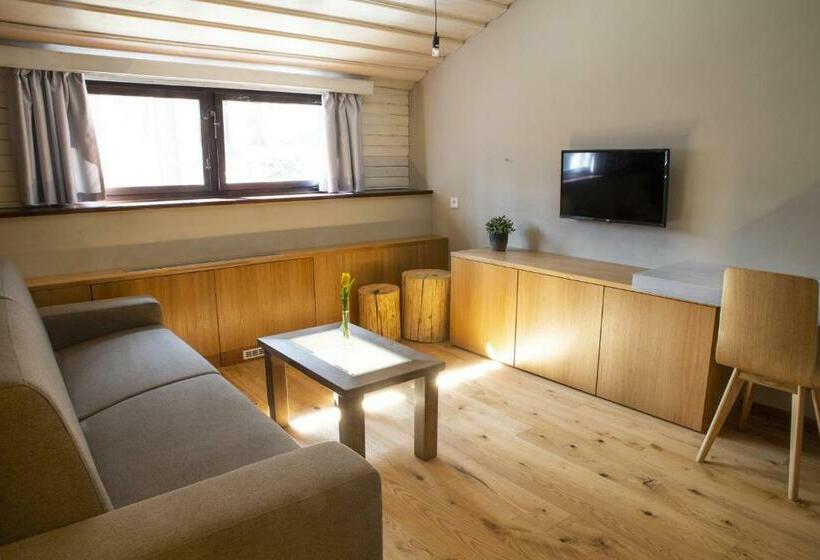 Suite, Koliba U Cerneho Medveda