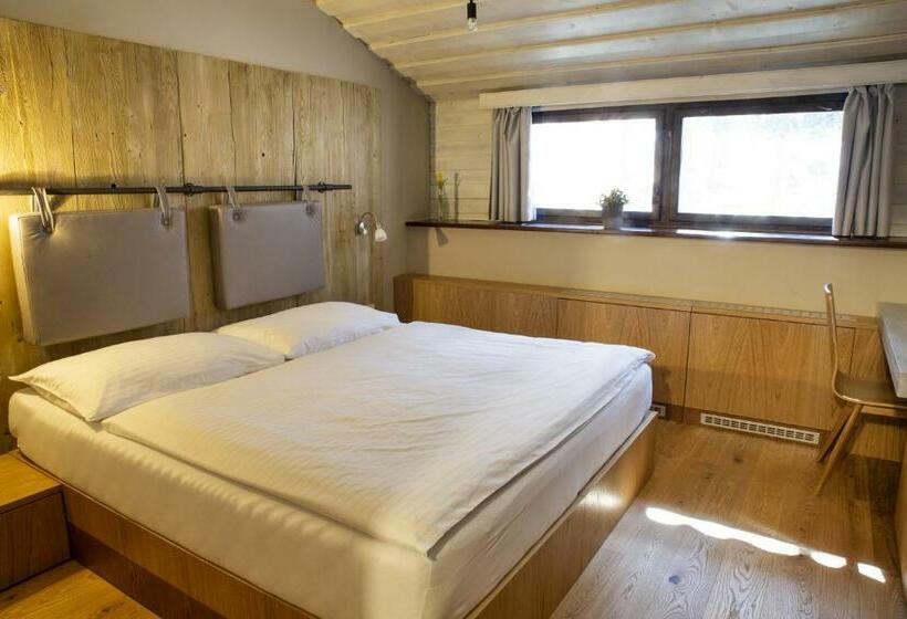 Suite, Koliba U Cerneho Medveda