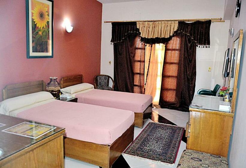 اتاق استاندارد یک نفره, Minya Compound Of The Armed Forces