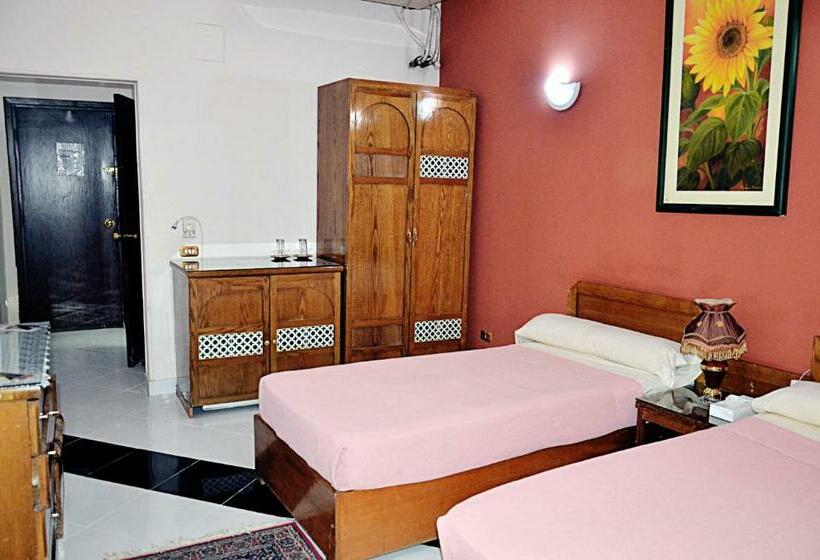 اتاق استاندارد یک نفره, Minya Compound Of The Armed Forces