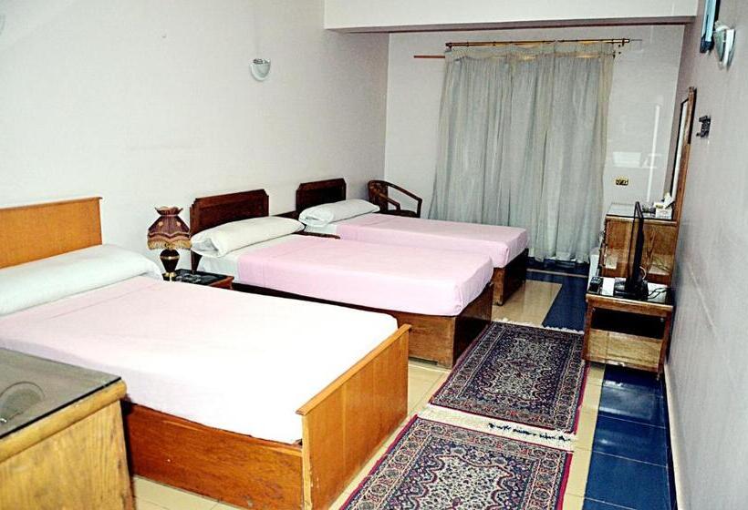 اتاق استاندارد سه نفره, Minya Compound Of The Armed Forces