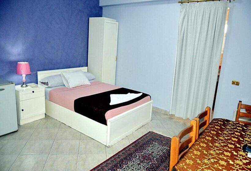 سوییت خانوادگی, Minya Compound Of The Armed Forces