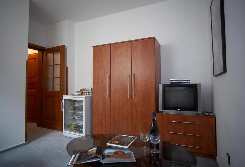 Люкс, Pension Konopiste