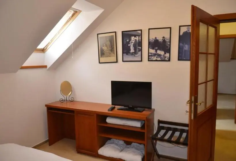 スイート, Pension Konopiste