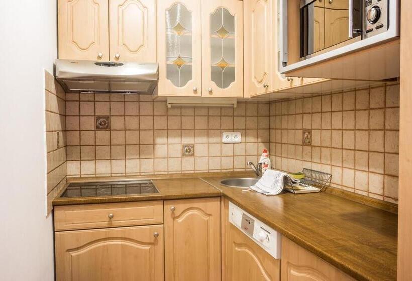 Студия Стандарт, Pension Konopiste