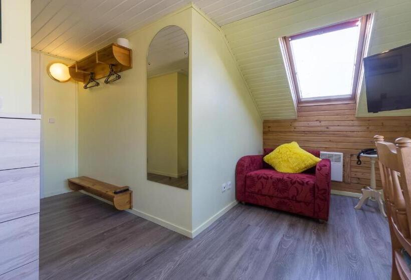 اتاق استاندارد با چشم‌انداز دریا, Päeva Villa