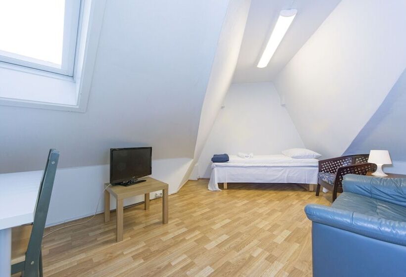 חדר מוזל מקלחת משותפת, Stavanger Lille