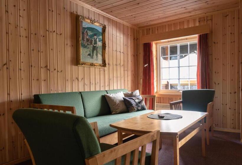 Семейный Номер, Toftemo Turiststasjon