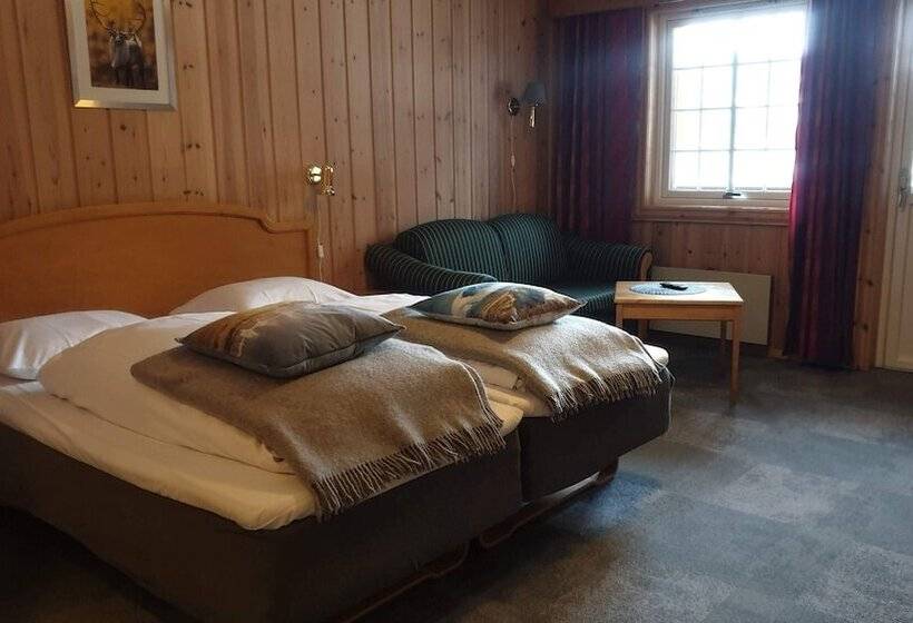 Семейный Номер, Toftemo Turiststasjon