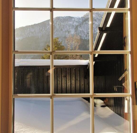 Номер Стандарт, Toftemo Turiststasjon