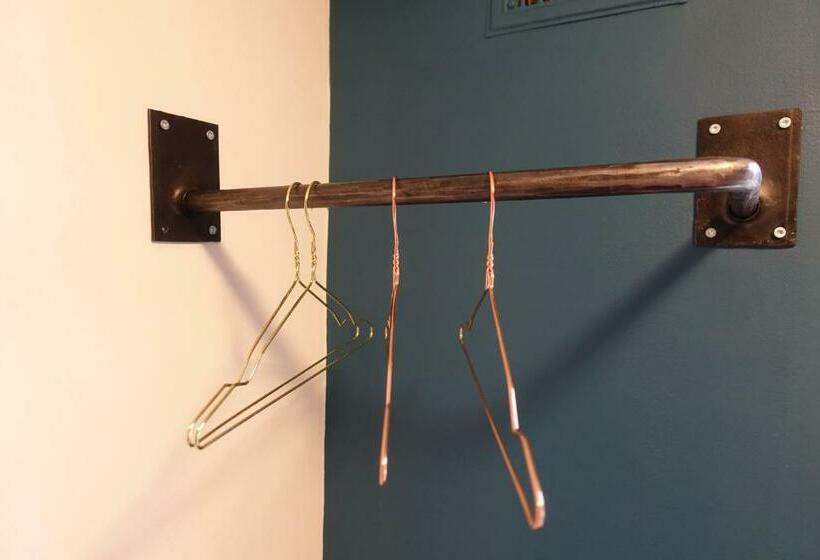 스탠다드 룸, Trolltunga