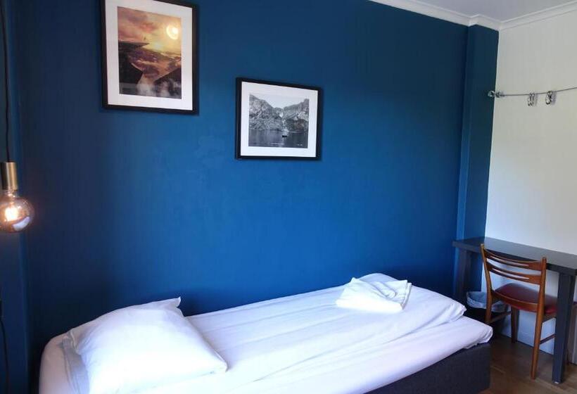 스탠다드 싱글 룸 공동욕실, Trolltunga