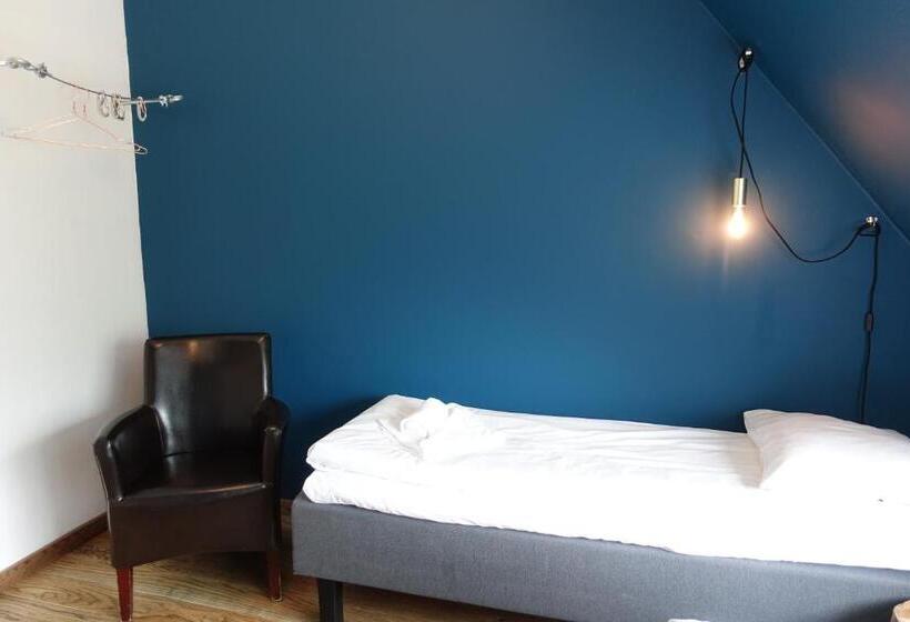 기본룸, Trolltunga