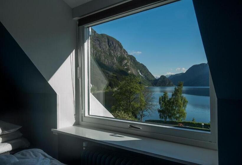 기본룸, Trolltunga