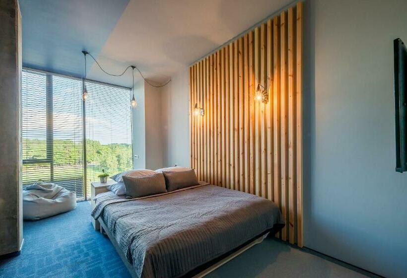 اتاق استاندارد, Urbihop