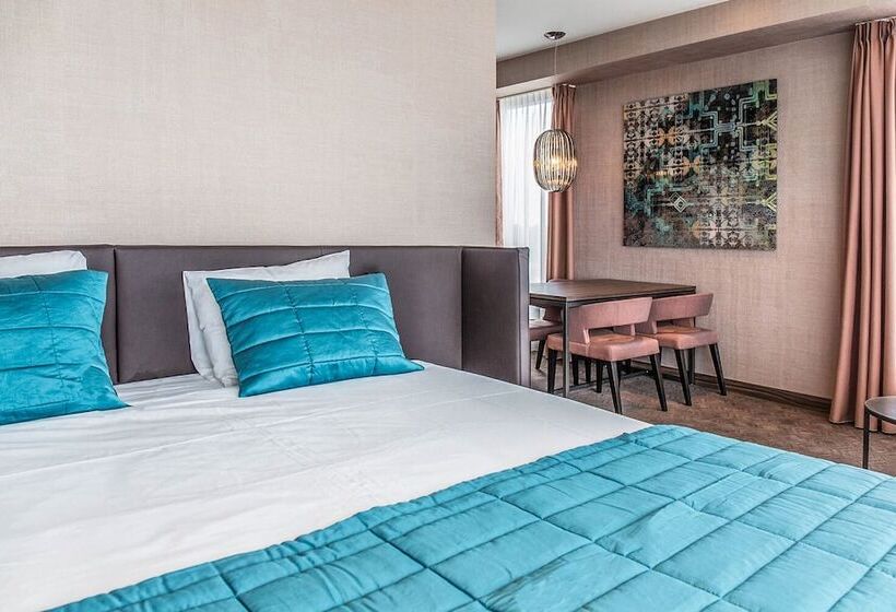 Семейный Номер, Van Der Valk Hotel Enschede