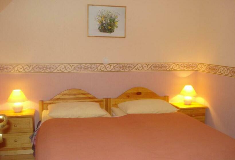 اتاق استاندارد با بالکن, Villa Johanna Guesthouse