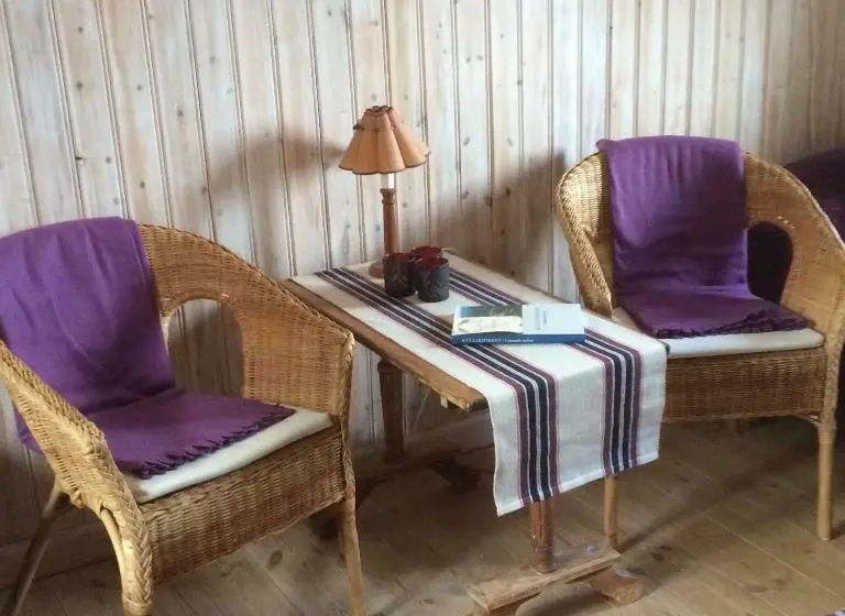 Talo 1 Makuuhuone, Kullsbjörken Bed & Breakfast