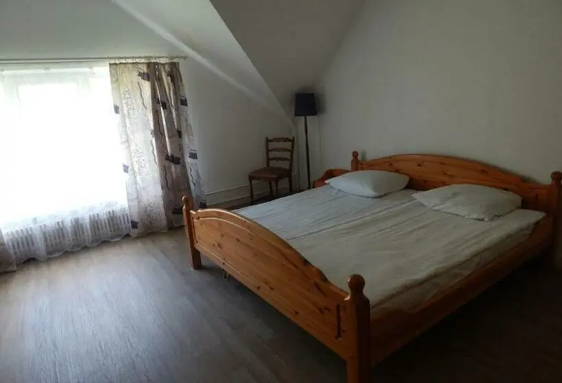 اتاق استاندارد یک نفره, Motel Brencis