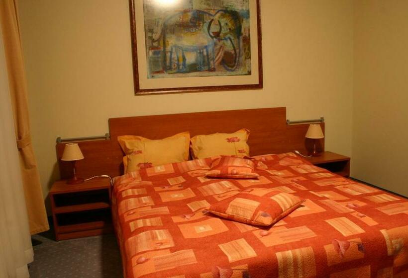اتاق استاندارد, Motel Paradise